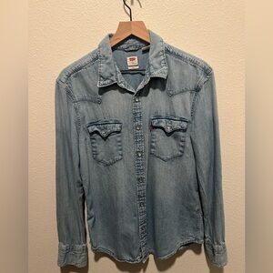 Levi’s Barstow Western Denim Shirt